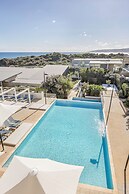 Smiths Beach Resort