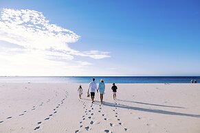 Smiths Beach Resort