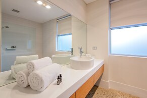 Smiths Beach Resort