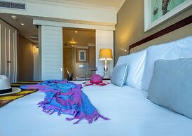 Hemingways Hotel