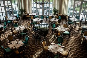 Hemingways Hotel