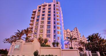 Suncoast Hotel & Towers