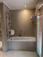 ADM Grand Hotel