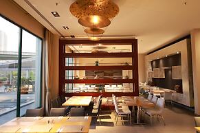 ADM Grand Hotel