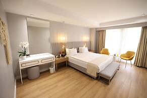 ADM Grand Hotel