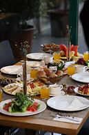 ADM Grand Hotel