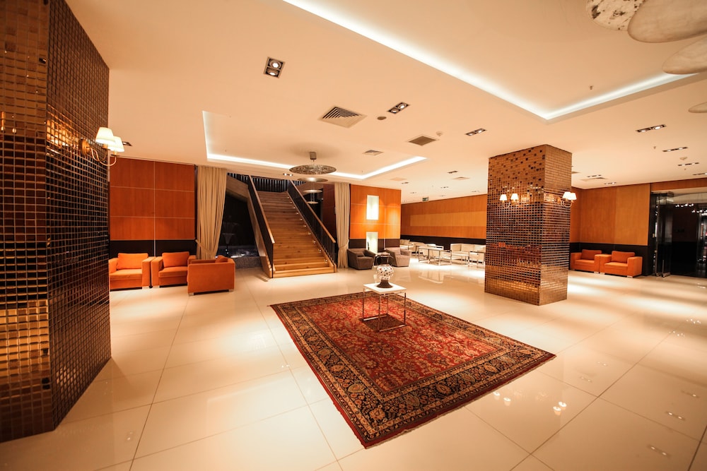 ADM Grand Hotel