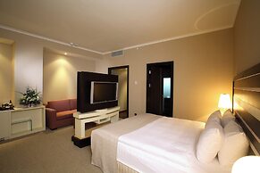 ADM Grand Hotel