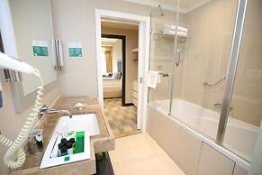 ADM Grand Hotel