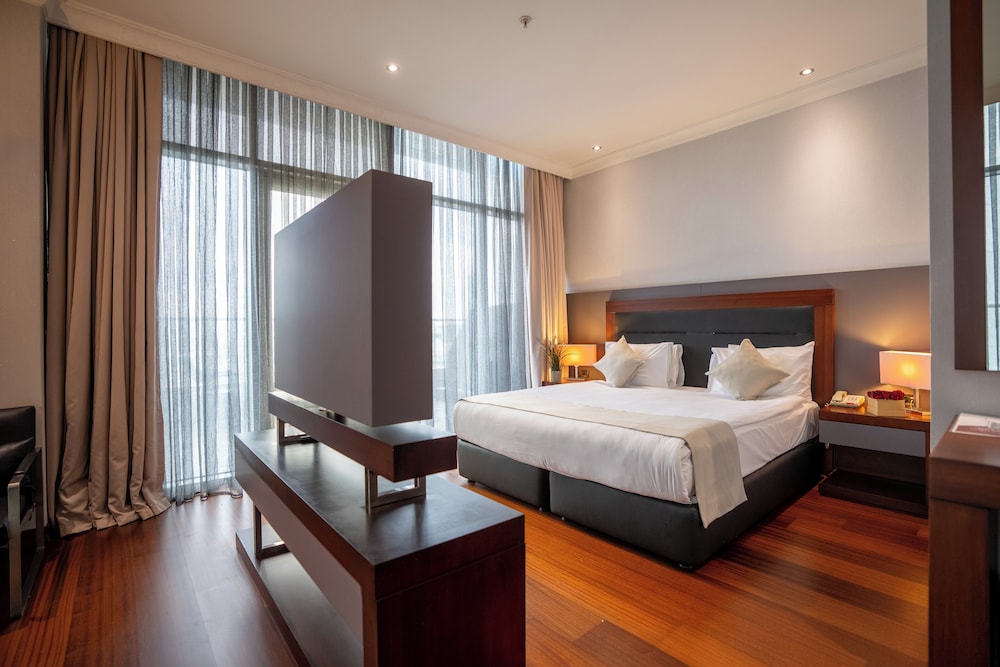 ADM Grand Hotel