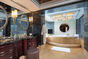 InterContinental Chengdu Century City by IHG