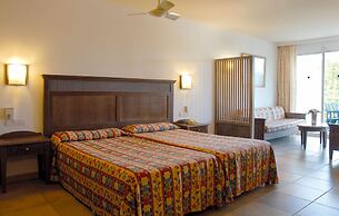 FERGUS Club Font de Sa Cala Beach