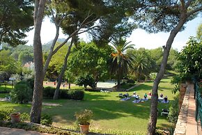 FERGUS Club Font de Sa Cala Beach