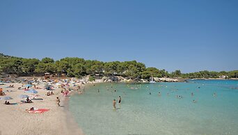 FERGUS Club Font de Sa Cala Beach
