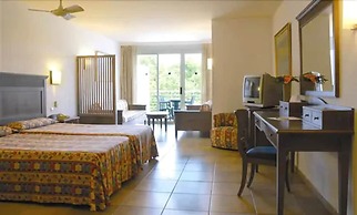 FERGUS Club Font de Sa Cala Beach