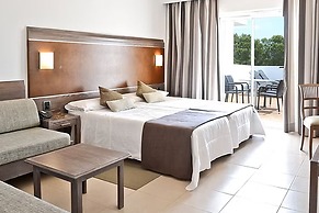 FERGUS Club Font de Sa Cala Beach