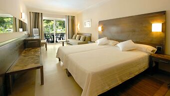 FERGUS Club Font de Sa Cala Beach