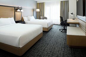 Fairfield Inn & Suites by Marriott Montreal Airport