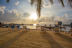 Sunbreeze Suites