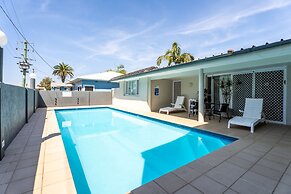 Port Aloha Motel
