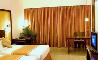 Featherlite Evoma Hotel