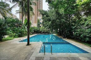 Featherlite Evoma Hotel