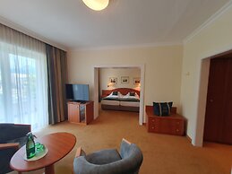 Hotel Warmbaderhof