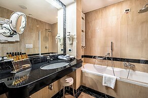 Cardinal Hotel St. Peter