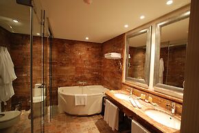 B bou Hotel La Viñuela & Spa