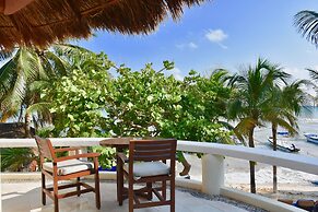 Playa Palms Beach Hotel
