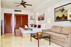Playa Palms Beach Hotel
