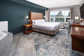 Four Points by Sheraton Victoria Gateway