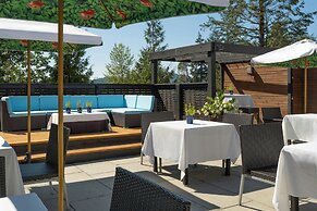 Four Points by Sheraton Victoria Gateway