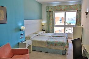 Senator Águilas Hotel