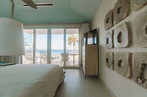 Cape Eleuthera Resort & Marina