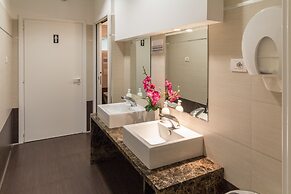 Roy Hotel