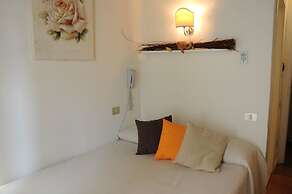 95 Rooms in Rome