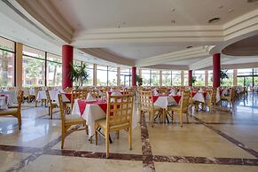 Parrotel Aquapark Resort