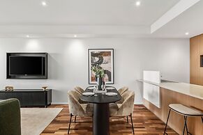 Urban Rest Melbourne (formerly Nolo Apts. Lonsdale St)