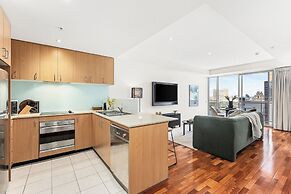 Urban Rest Melbourne (formerly Nolo Apts. Lonsdale St)