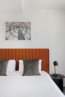 Urban Rest Melbourne (formerly Nolo Apts. Lonsdale St)