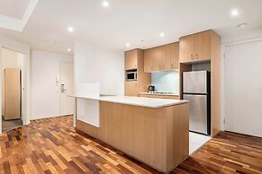 Urban Rest Melbourne (formerly Nolo Apts. Lonsdale St)