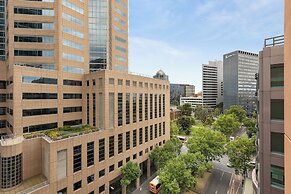 Urban Rest Melbourne (formerly Nolo Apts. Lonsdale St)