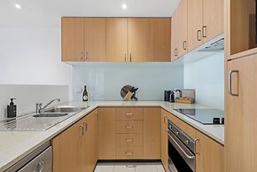 Urban Rest Melbourne (formerly Nolo Apts. Lonsdale St)
