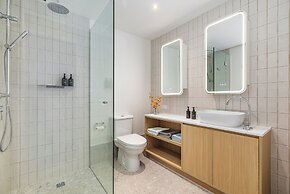 Urban Rest Melbourne (formerly Nolo Apts. Lonsdale St)
