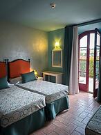 Hotel Casolare Le Terre Rosse