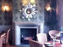 The Lauriston Hotel