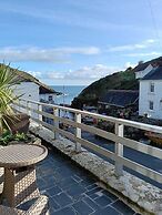 The Lugger Hotel
