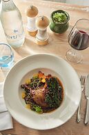 The Lugger Hotel