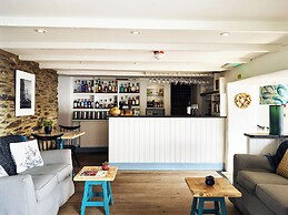 The Lugger Hotel